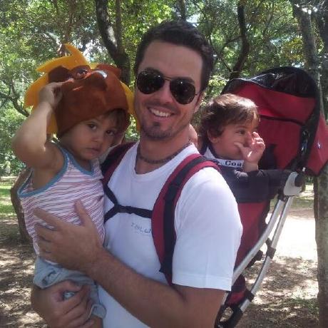 @maelcaldas